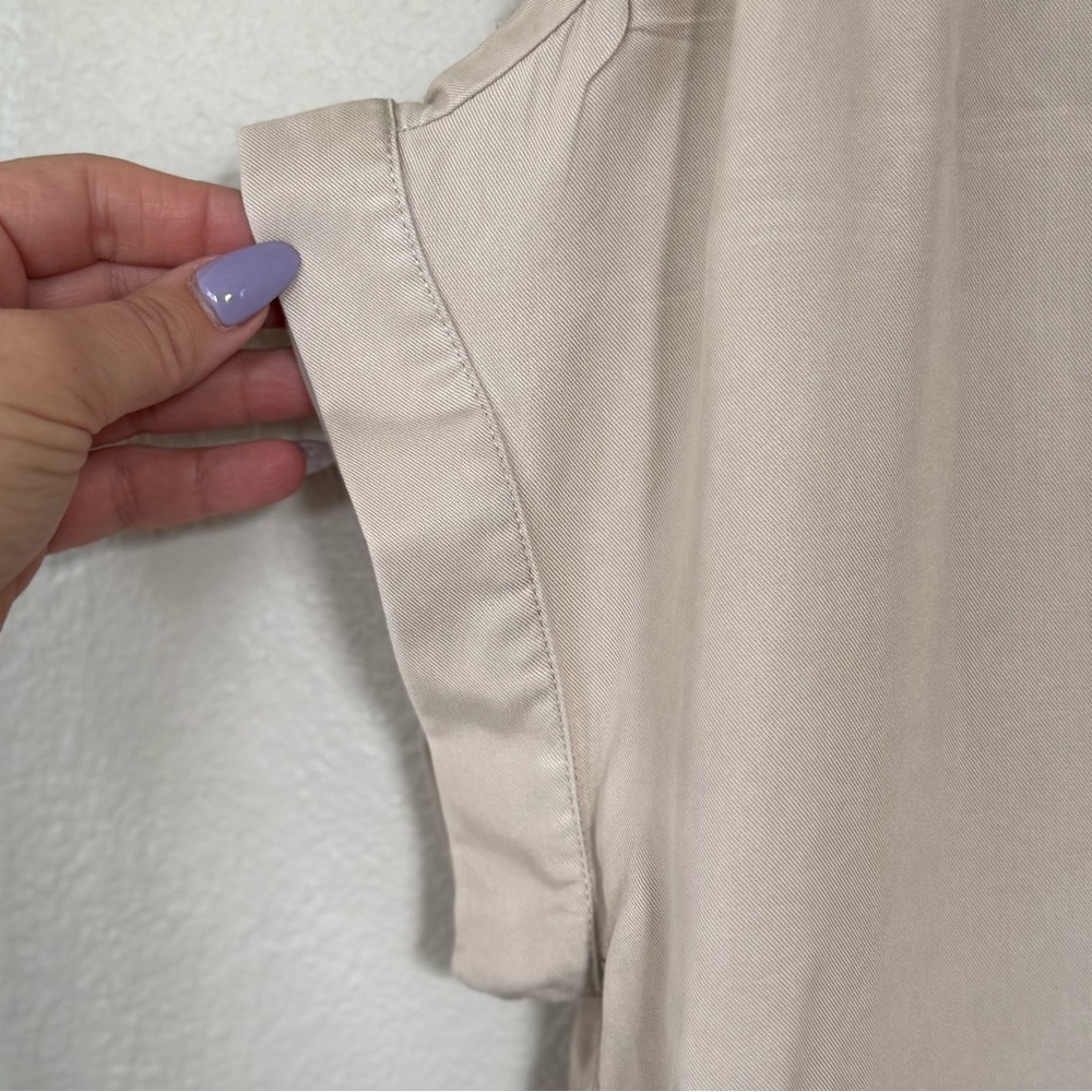 Quince Beige Short Sleeve Button-Down Shirt - Picture 4 of 13